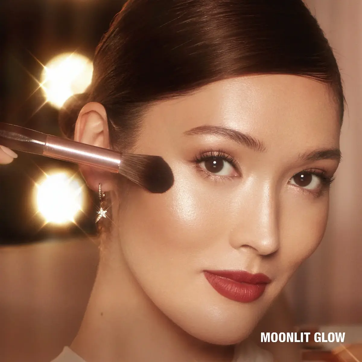 HOLLYWOOD GLOW GLIDE FACE ARCHITECT HIGHLIGHTER MOONLIT GLOW